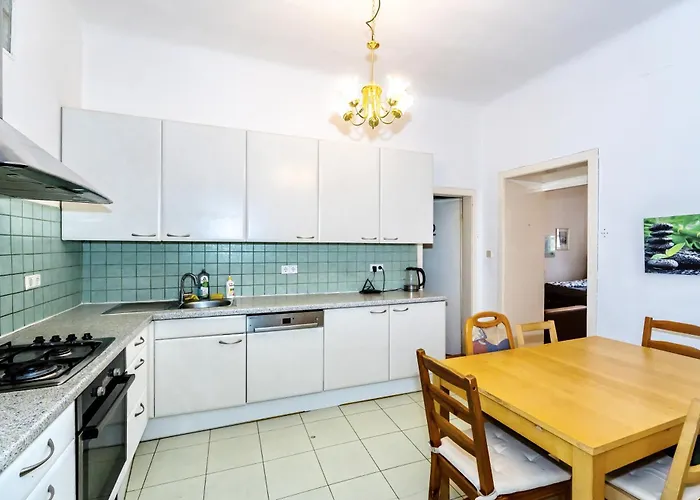 Family Near Schoenbrunn Palace Hl18 Apartamento Viena